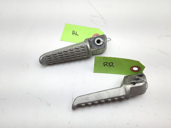 23-26 Kawasaki ZX400S ZX4R Rear Passenger Foot Peg Step Mount Pair