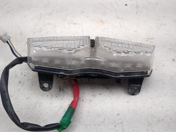 03-05 Yamaha YZF-R6 06-09 R6S Rear Taillight 2C0-84710-00-00 - Sun