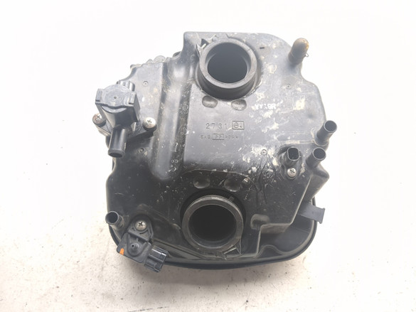 04-11 Suzuki V Strom DL650 DL650A Airbox 13700-27G10