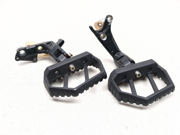 16-17 Victory Octane Front Left Right Kuryakyn Riot Mini Board Set