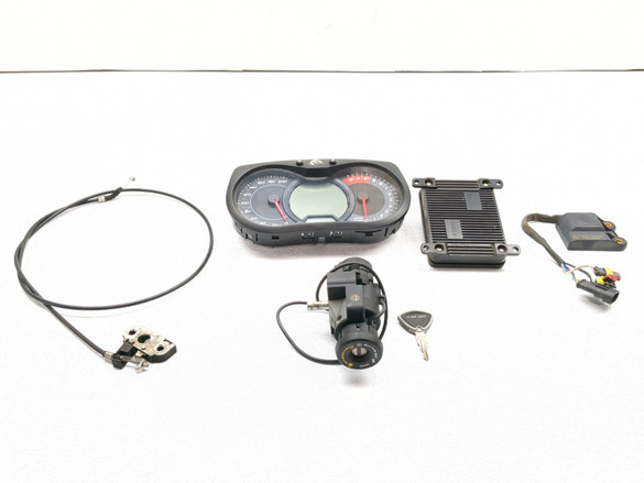 08-12 Can Am Spyder RT SE5 Regulator Speedometer Ignition Latch with Key Set