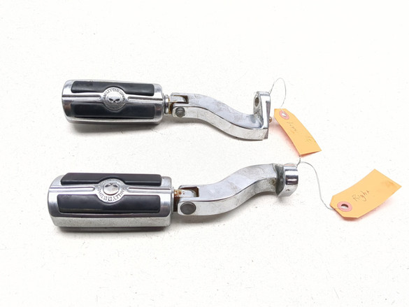 04-06 Harley Road King Custom FLHRSI Rear Passenger Foot Peg Set 50370-04