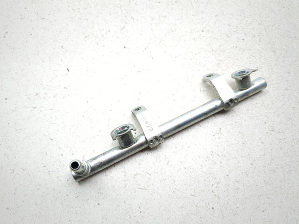 18-25 Suzuki GSX250R GSX 250 Gas Fuel Injector Rail