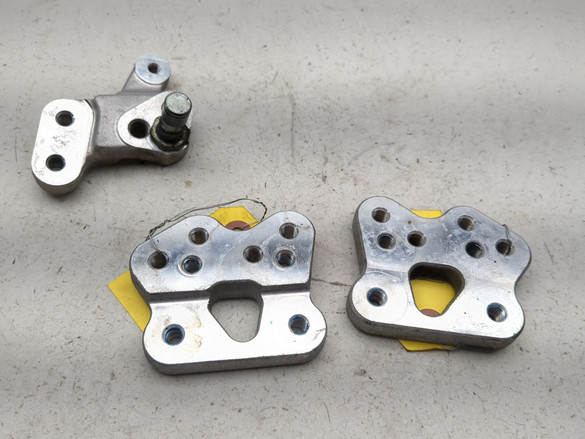 06 07 Suzuki GSXR 600 750 Left & Right Bracket With Shift Linkage Extension Rearset