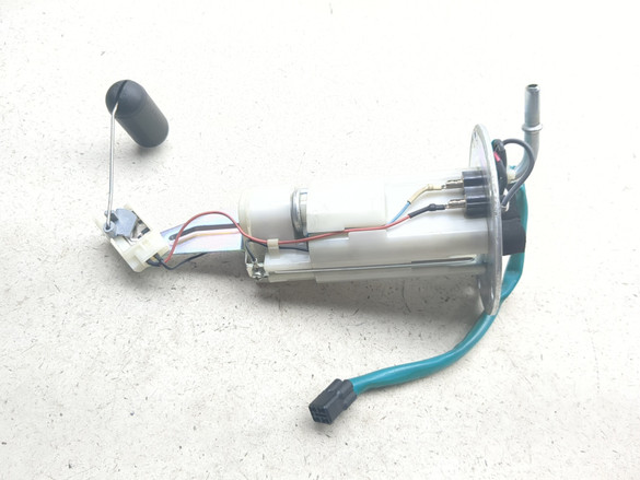 24-26 Kawasaki Ninja ZX-6R ZX600 Fuel Pump Assembly 49040-0779