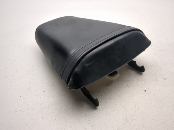 01-06 Honda CBR600 F4I Rear Passenger Seat 77300-MBW-A10 - Sun