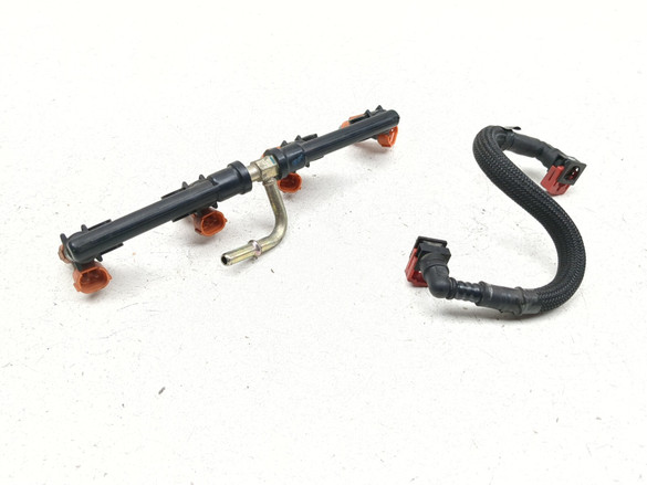 13-18 Kawasaki ZX 636 ZX6R Fuel Rail Hose Assembly - Sun Coast