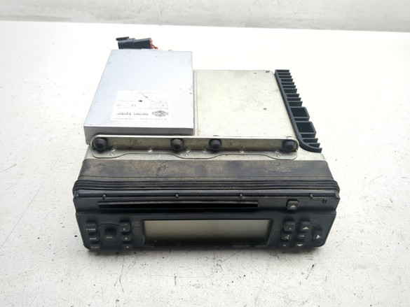 10-13 Harley FLHTK Electra Glide Ultra Front Radio Head Unit 76160