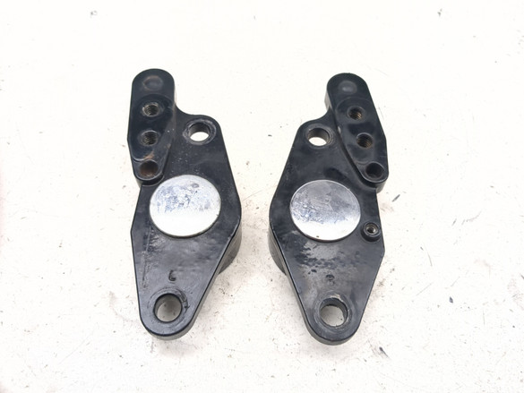 99-06 Harley-Davidson FLHRI Road King Swingarm Support Bracket Set