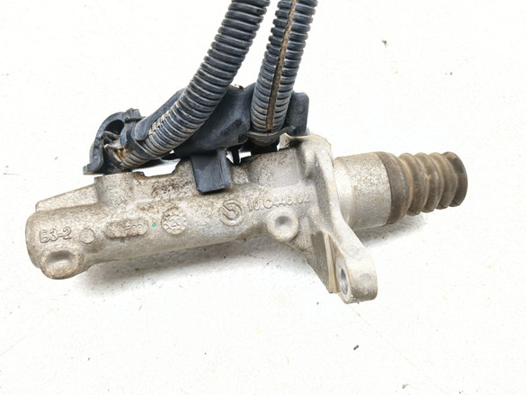 21-26 Can Am Commander XT 1000 Front Brake Master Cylinder