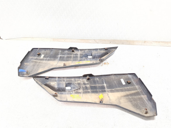 21-26 Can Am Commander XT 1000 Left Right Front Door Panel Set