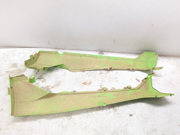 20-26 Kawasaki KRX Teryx 1000 Rear Left Right Fender Panel 14093