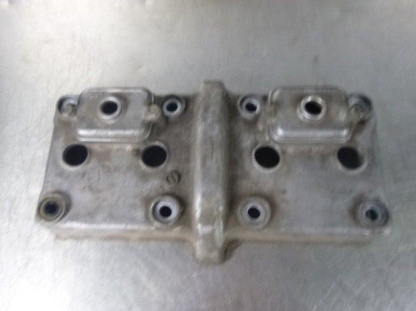 93 Kawasaki ZX6E Cylinder Valve Breather Cover Head 93 Kawasaki ZX6E Cylinder Valve Breather Cover Head