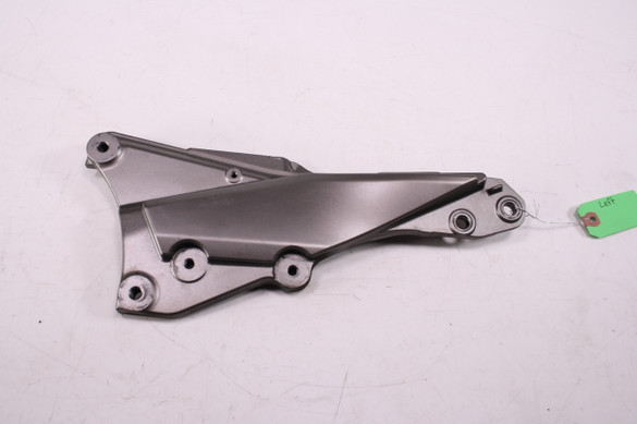 11 Kawasaki Ninja 1000 ZX1000 Rear Left Sub Frame Subframe Mount Bracket Support 11 Kawasaki Ninja 1000 ZX1000 Rear Left Sub Frame Subframe Mount Bracket Support