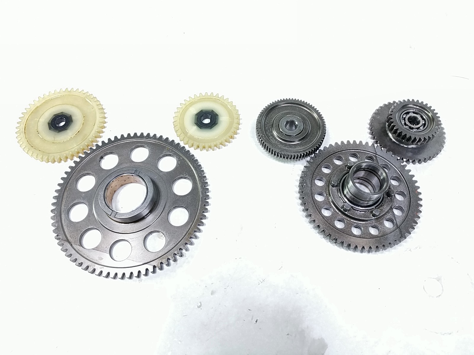 08 Triumph Bonneville T100 Gears