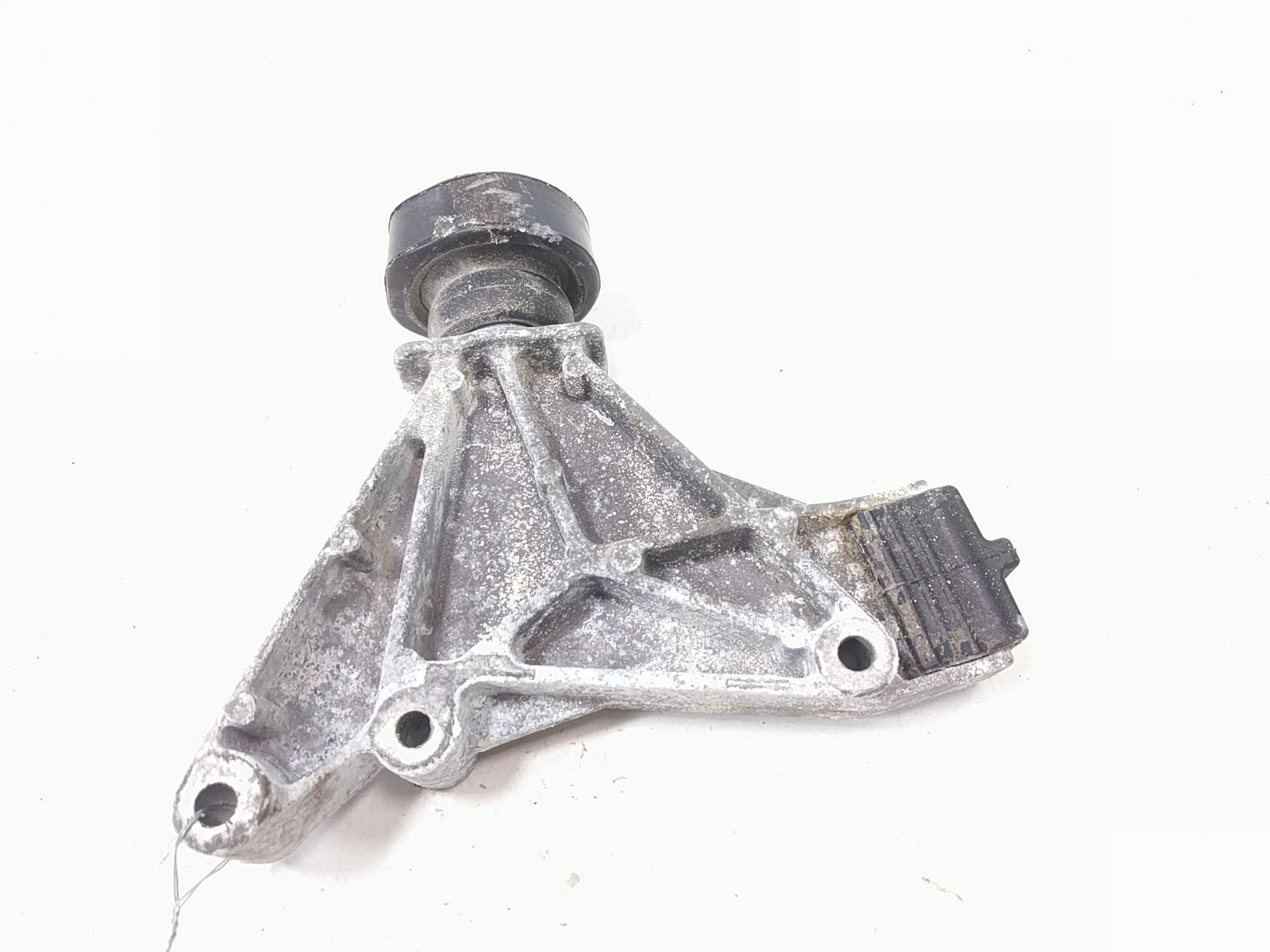 16 Sea Doo Spark 3 Up Rear Right Engine Motor Mount Bracket