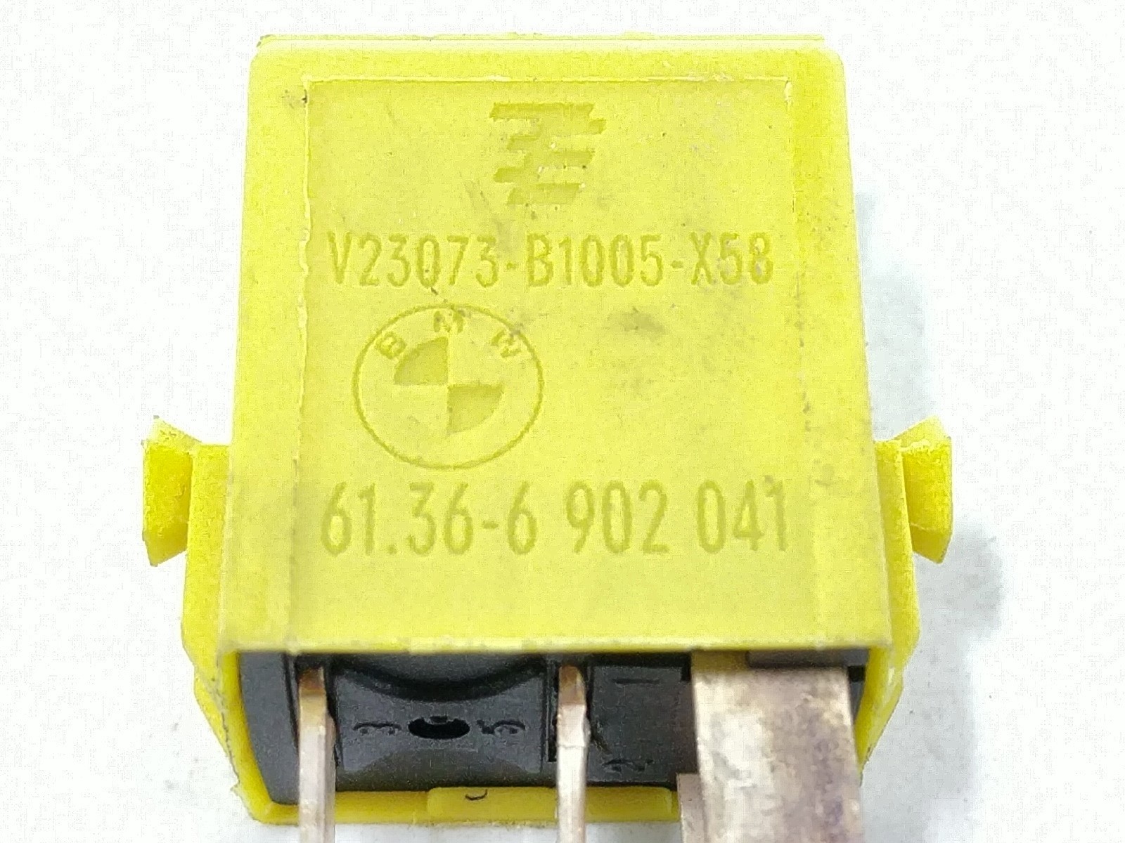 14 15 16 BMW S1000R Relay 6902041