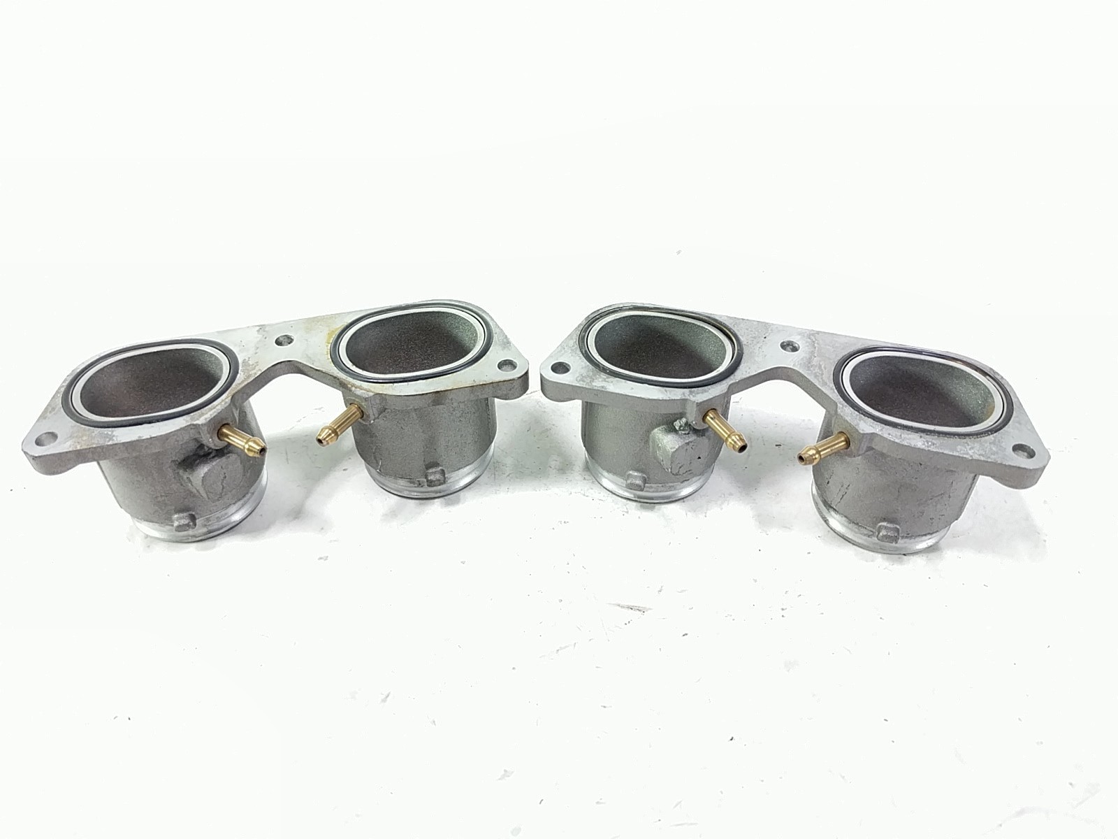 MV Agusta Brutale 910 Air Intake Manifolds