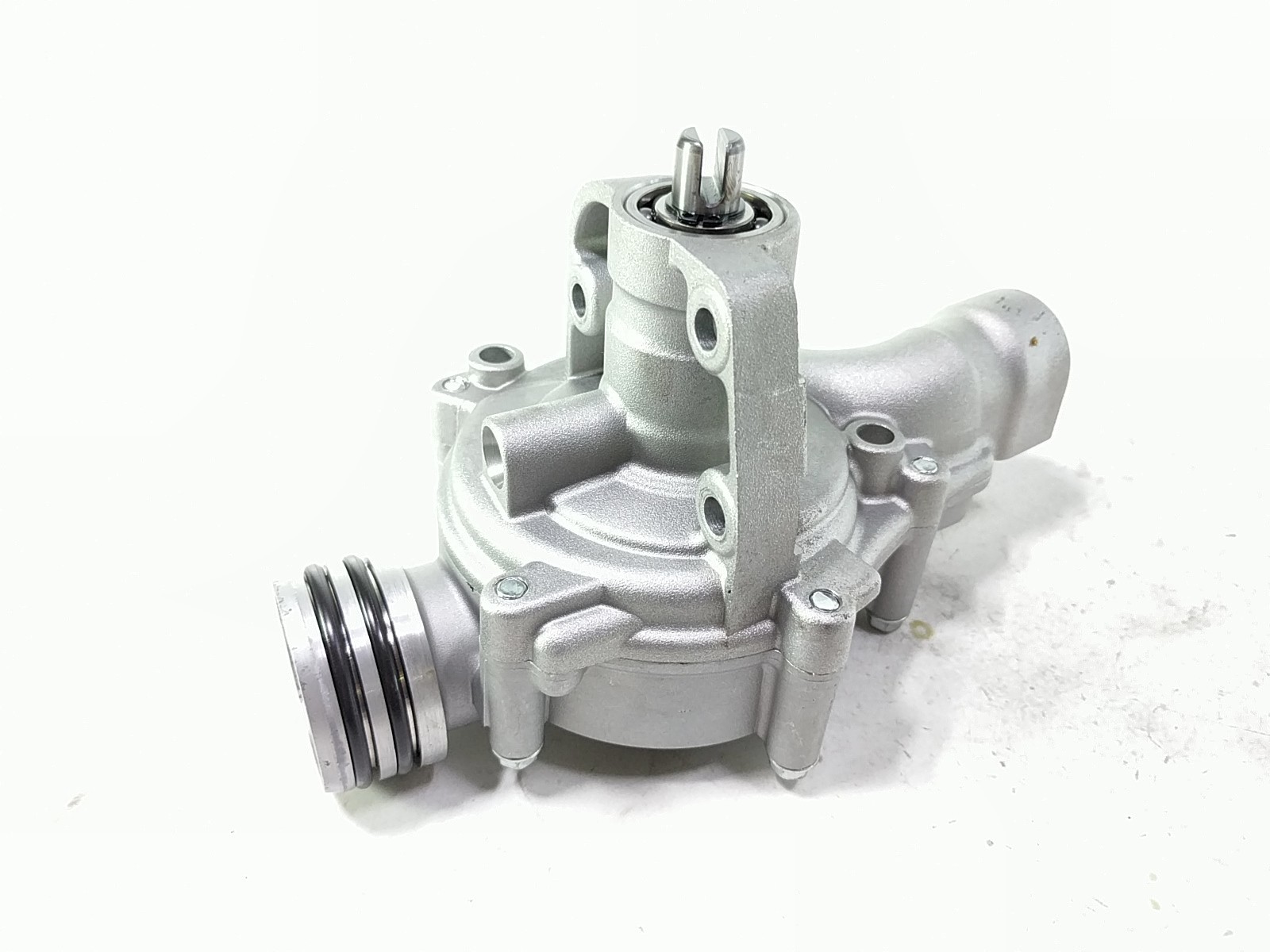 11 Triumph Thunderbird 1700 Water Pump 3950008