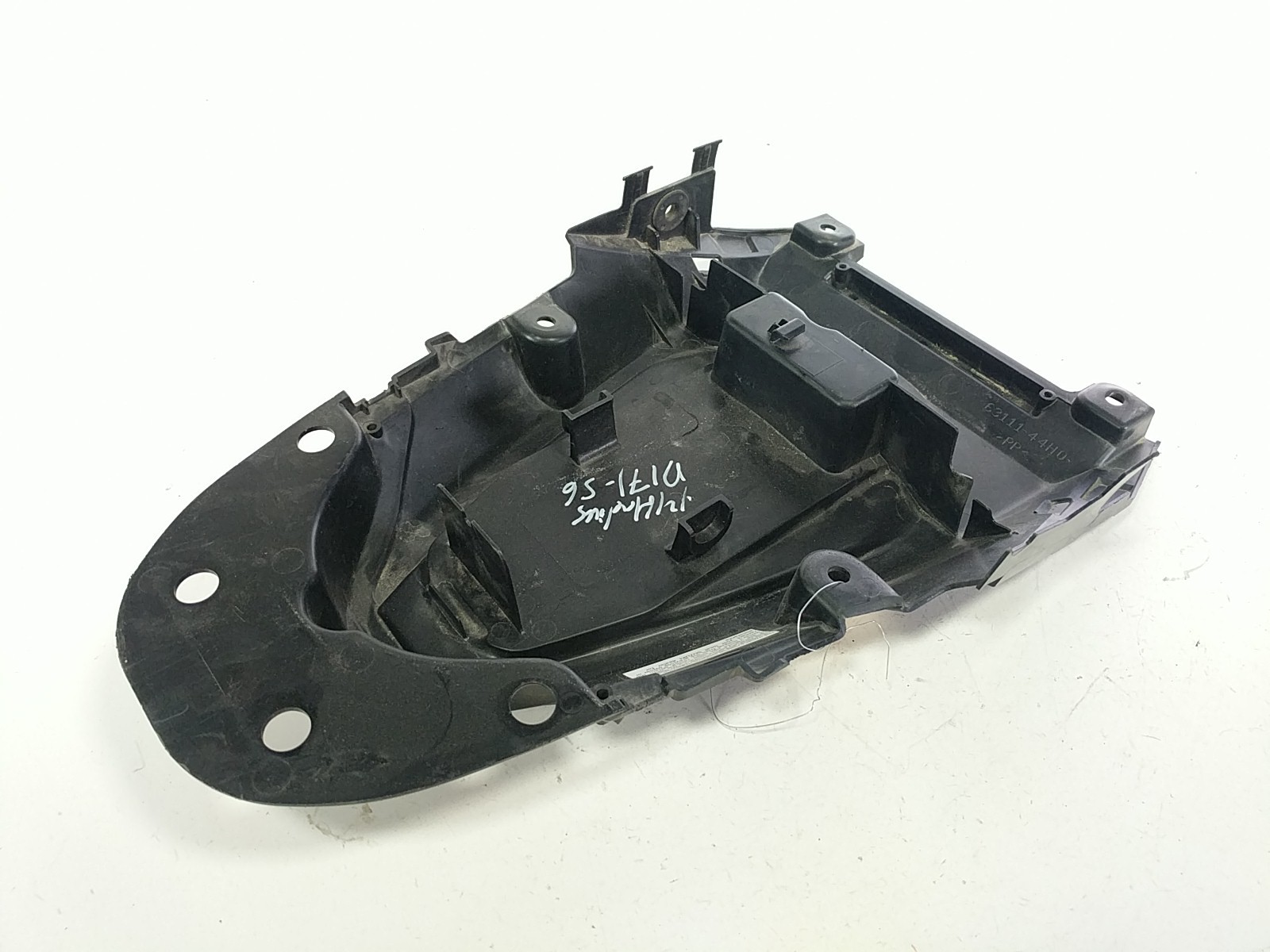 SUZUKI SFV650 Inner Rear Under Tail Fairing Undertail Cowl Fairing 63111-44H0 TRSH DV