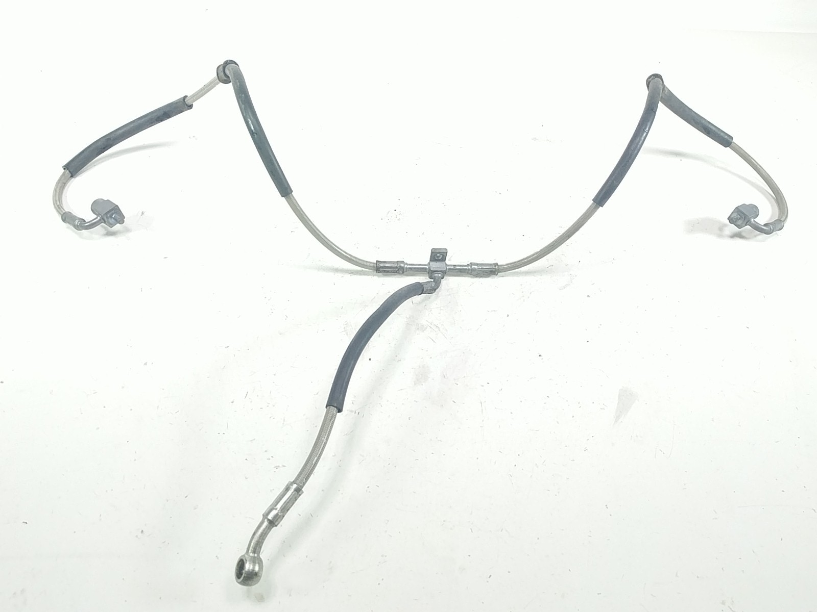 10 Piaggio MP3 250 Front Brake Line A