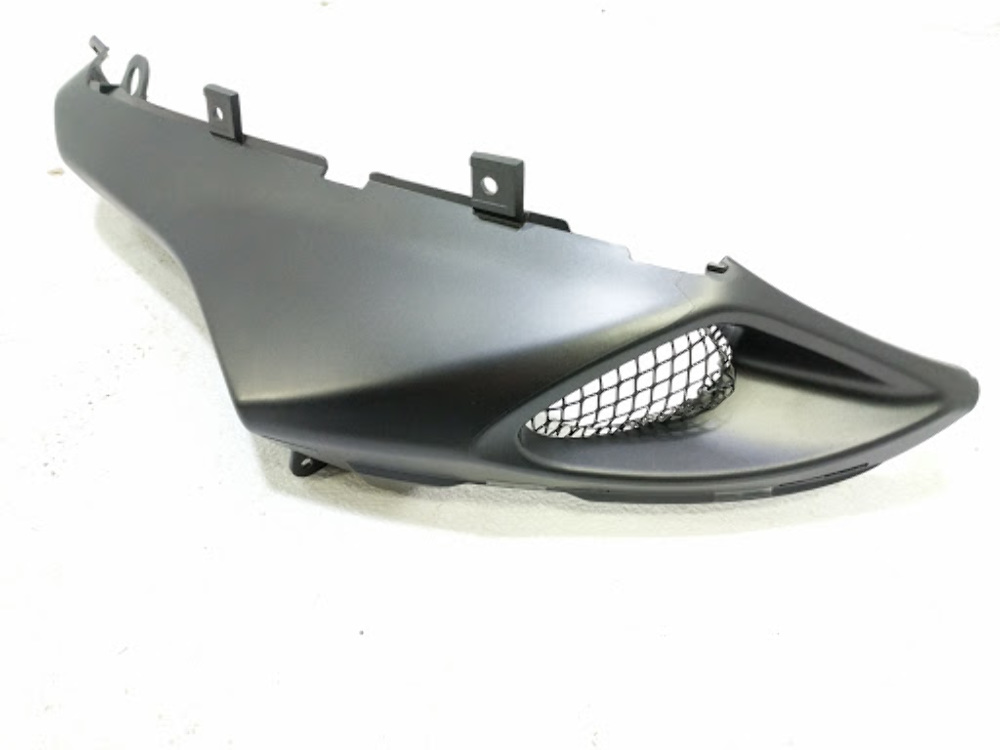 Suzuki 05-06 GSXR 1000 Intake Cover L(Black) OEM Part 94680-41G00-YKV