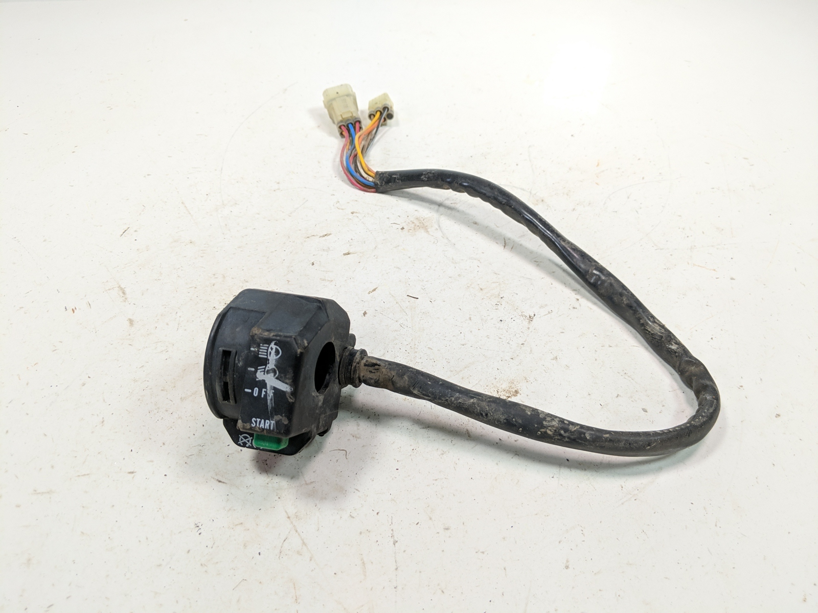 19 Can Am Renegade 850 Left Handle Bar Control Switch