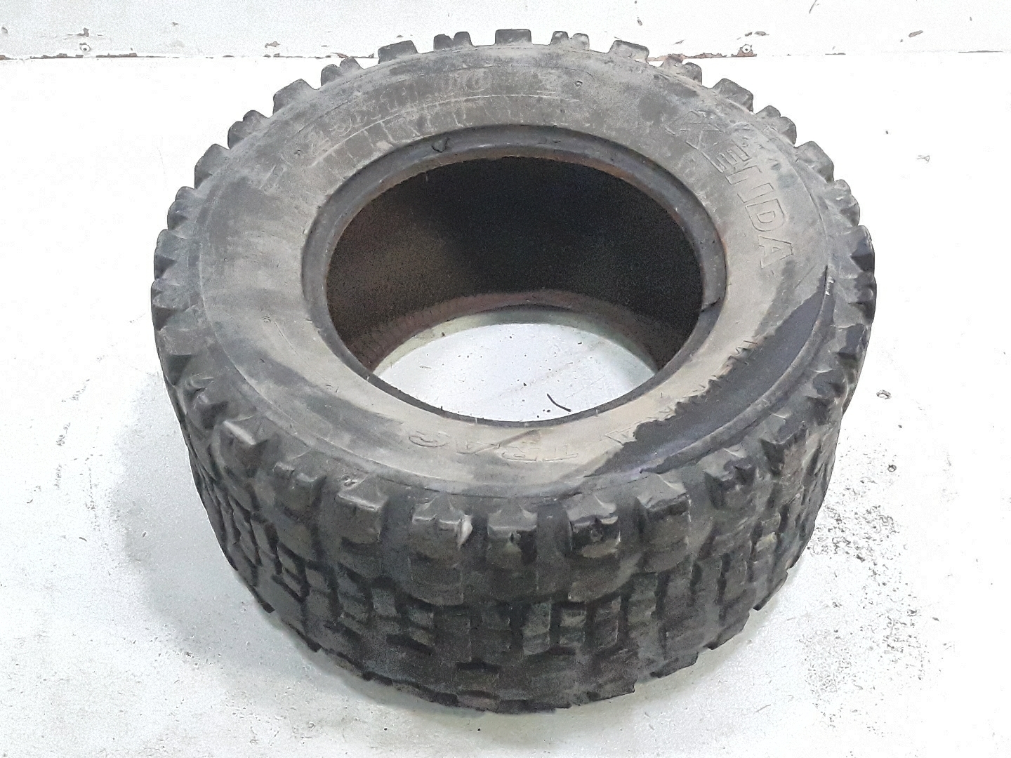 2010 Kubota RTV 900 RTV900 Rear Tire KENDA Terra Trac 25 x 11.00-12