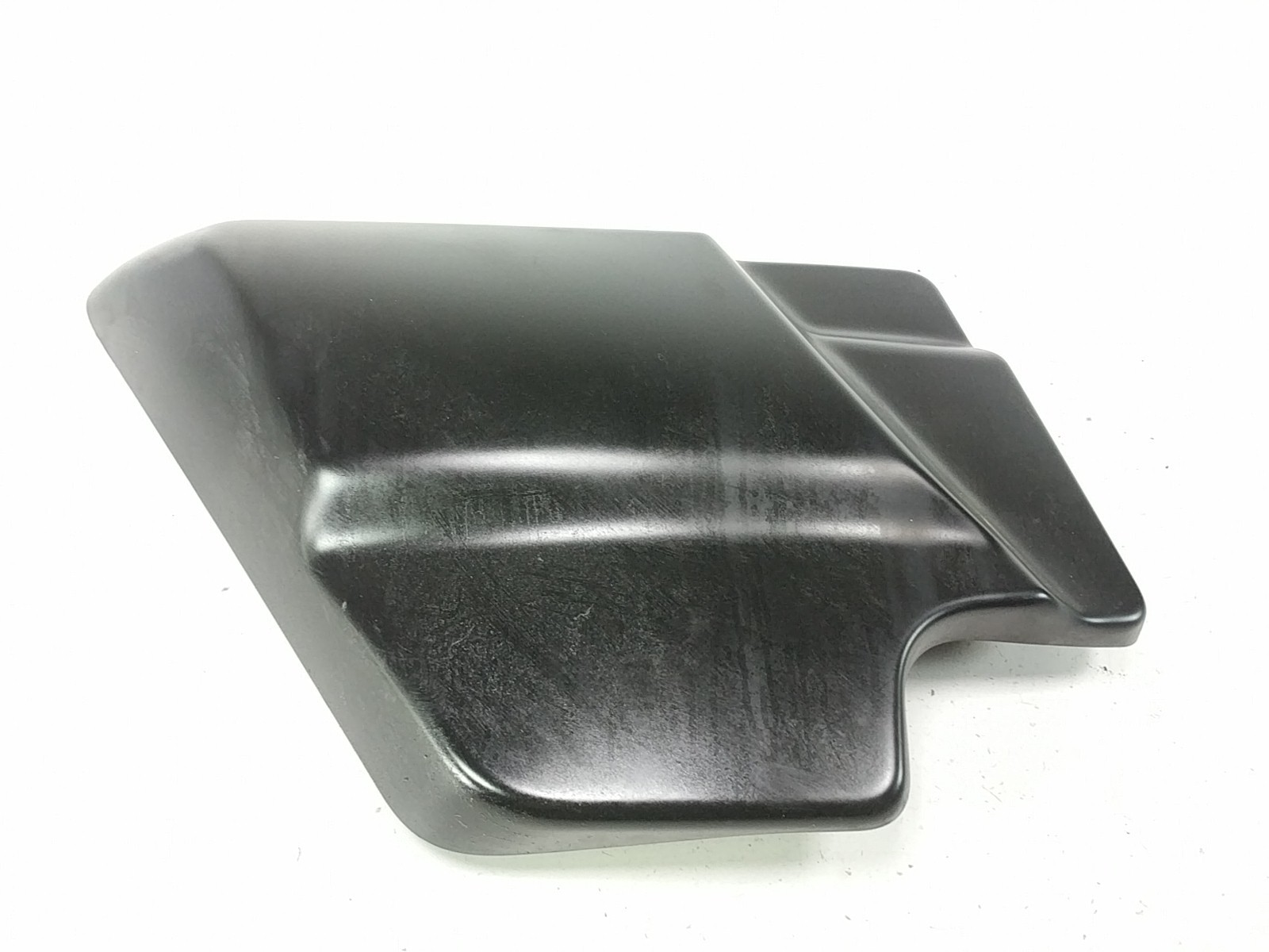 13 Harley Davidson FLHX Street Glide Left Side Cover Lower Seat Panel 66250-09