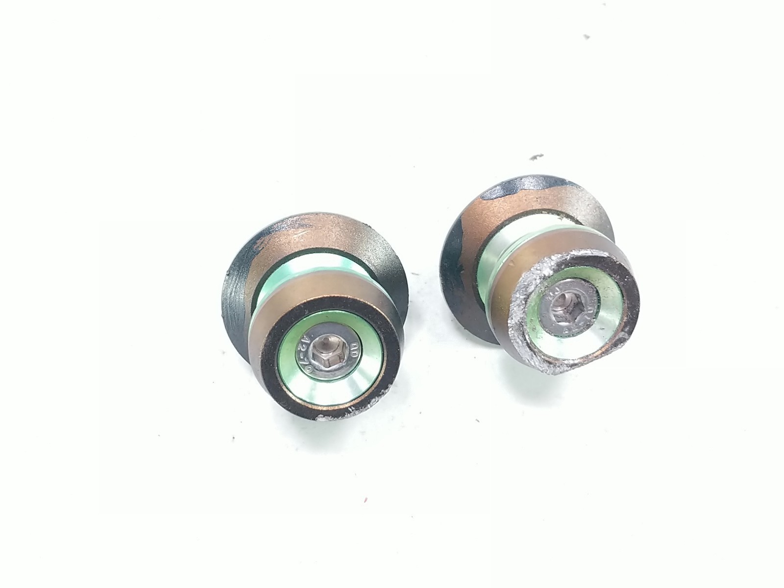 17 Kawasaki ZX 636 ZX6R Swing Arm Spools Sliders