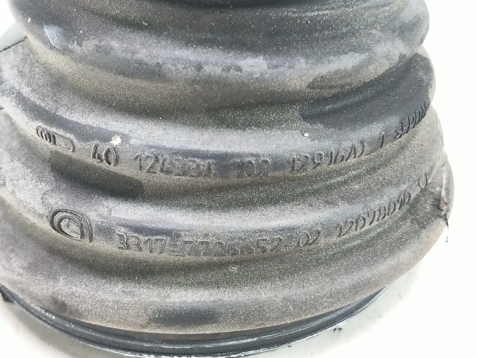 専用2 12 BMW K1600 GTL Rubber Drive Boot 33177726652-02 - Sun Coast