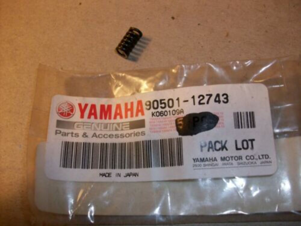 OEM Yamaha 90501-12743 SPRING COMPRESSION - FZ600 Virago FZR Kodiak QTY 4