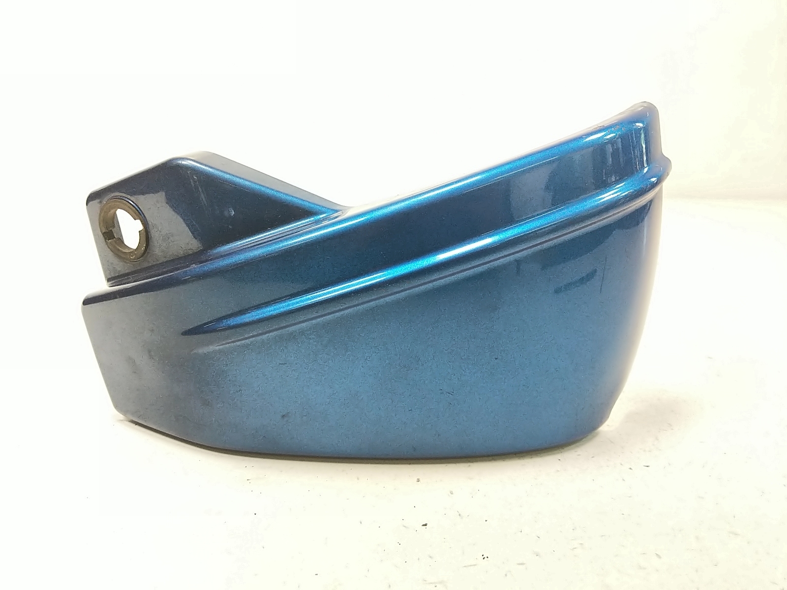 02 Yamaha V Star XVS 650 Blue (Right) Side Cover Lower Seat Panel 4TR-21711-00