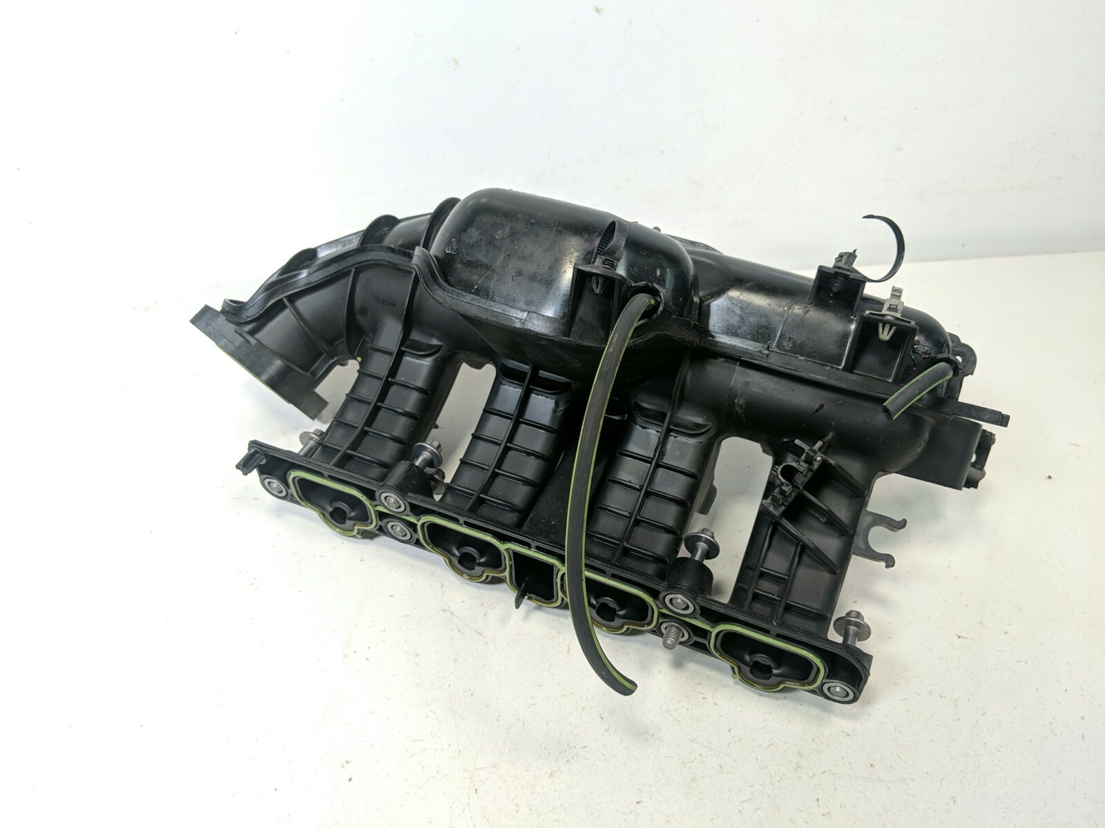 ￼￼ mai 18 Vanderhall Venice Air Intake Manifold - Sun Coast Cycle Sports