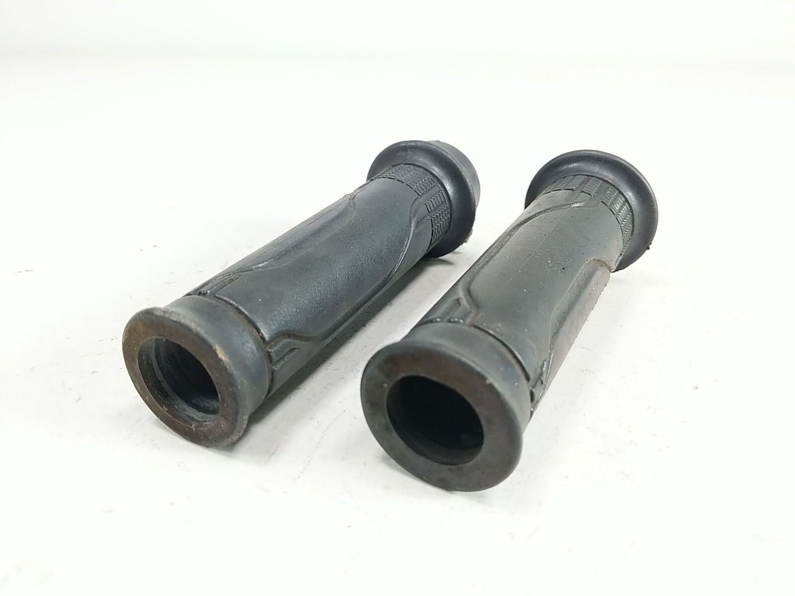 18 Honda CBR 300 CBR300R Throttle Tube And Grips