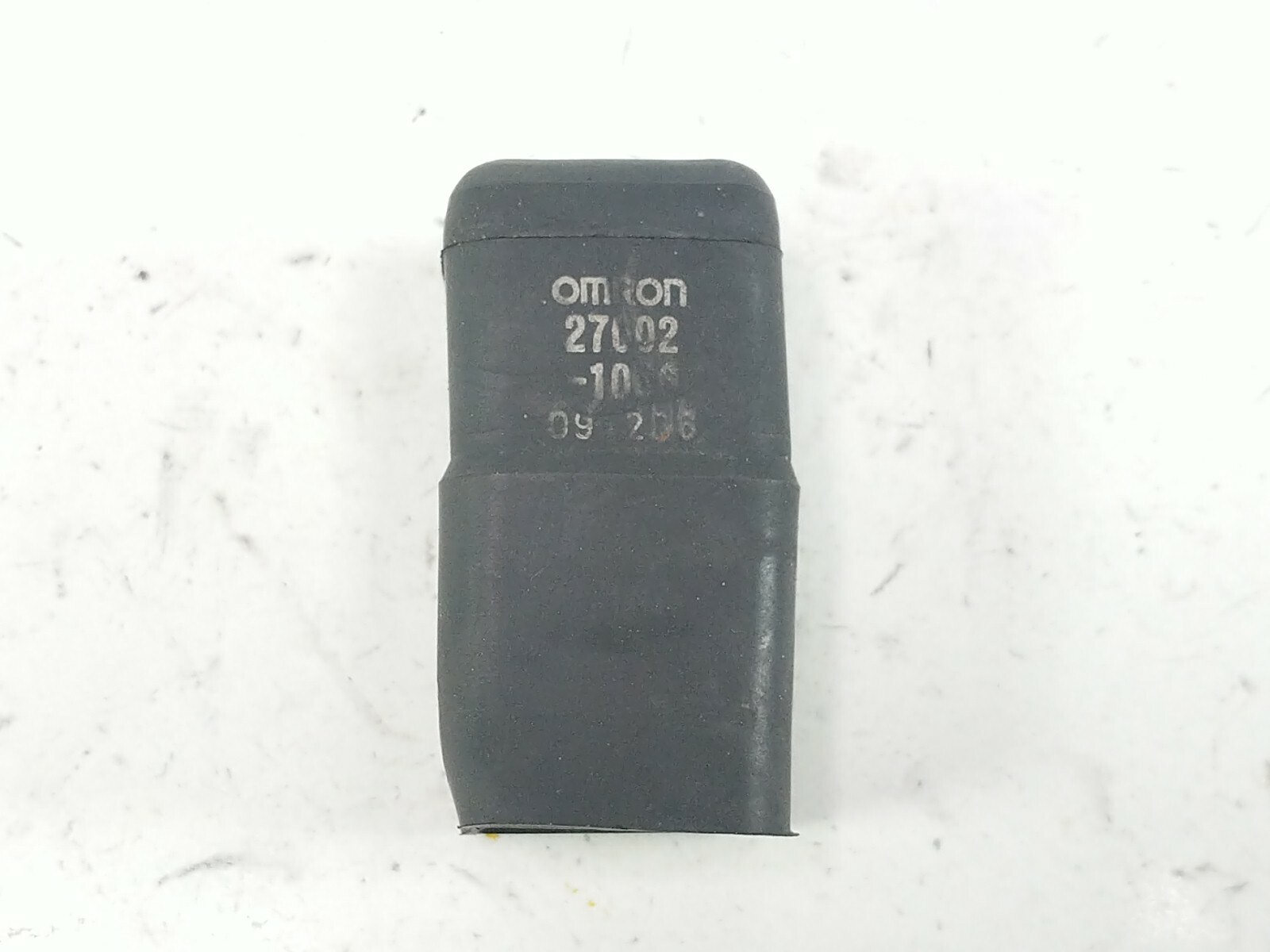 02 Kawasaki Ninja ZZR1200 Relay 27002-1086 (C)