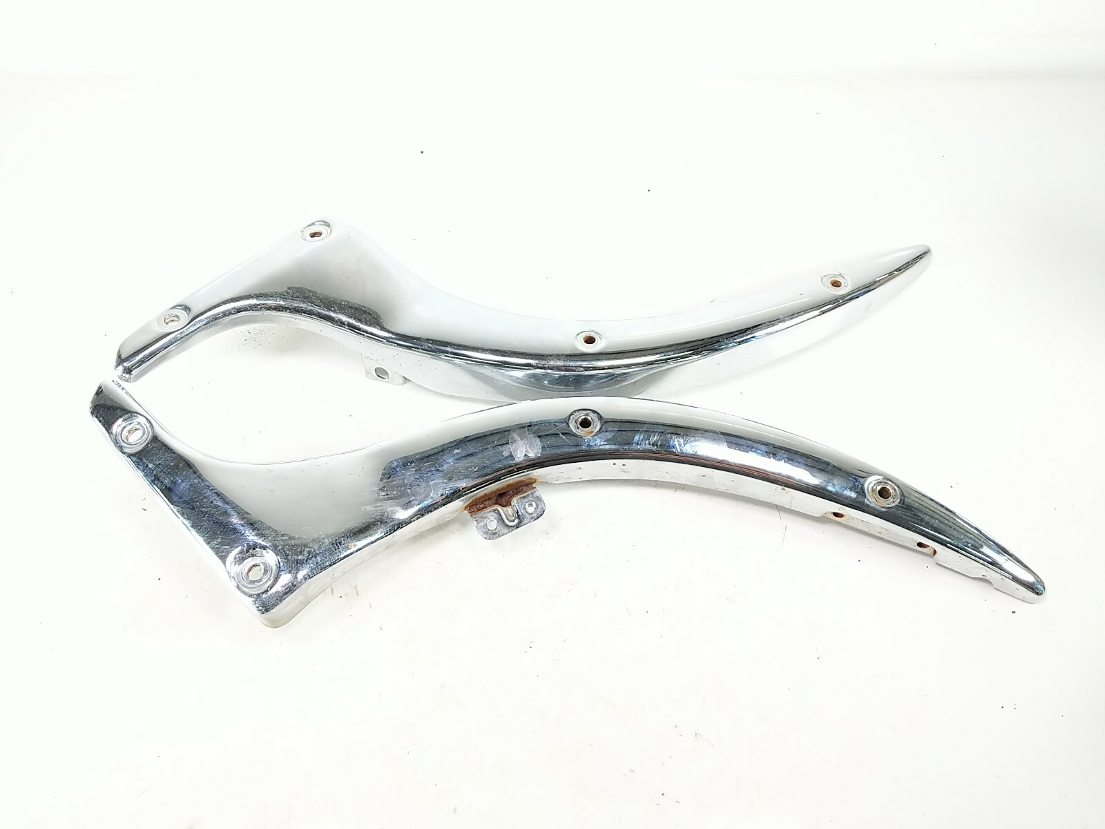 05 Suzuki Boulevard C50 VL800 Rear Fender Support Struts