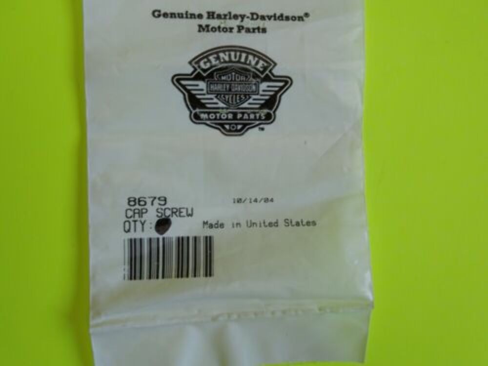 ハーレーです OEM Harley Davidson 8-32 x 7/16