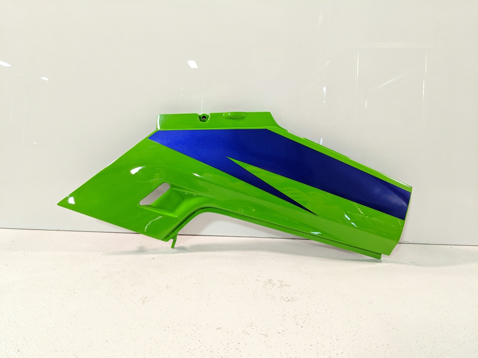 99-01 KAWASAKI EX250 NINJA 250R RIGHT SIDE PANEL GREEN/BLUE 36031