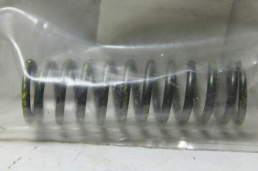 2006 YAMAHA YZFR6 (YB57) OEM 90501-220A2-00 CLUTCH SPRING COMPRESSION QTY 2