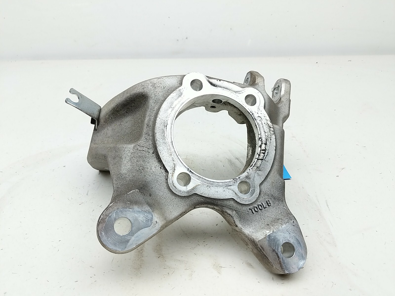 17 Polaris Slingshot SL Front Right Spindle Knuckle Bracket 5139940