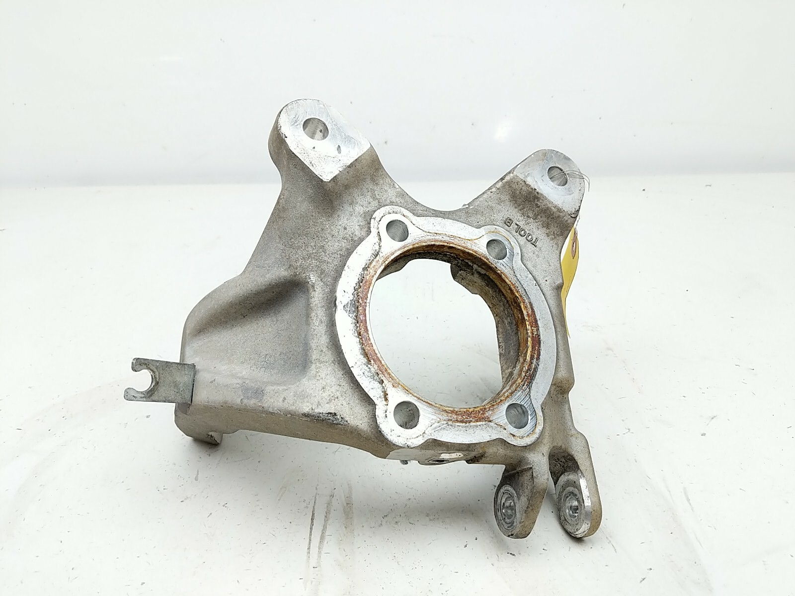 17 Polaris Slingshot SL Front Left Spindle Knuckle Bracket 5139939