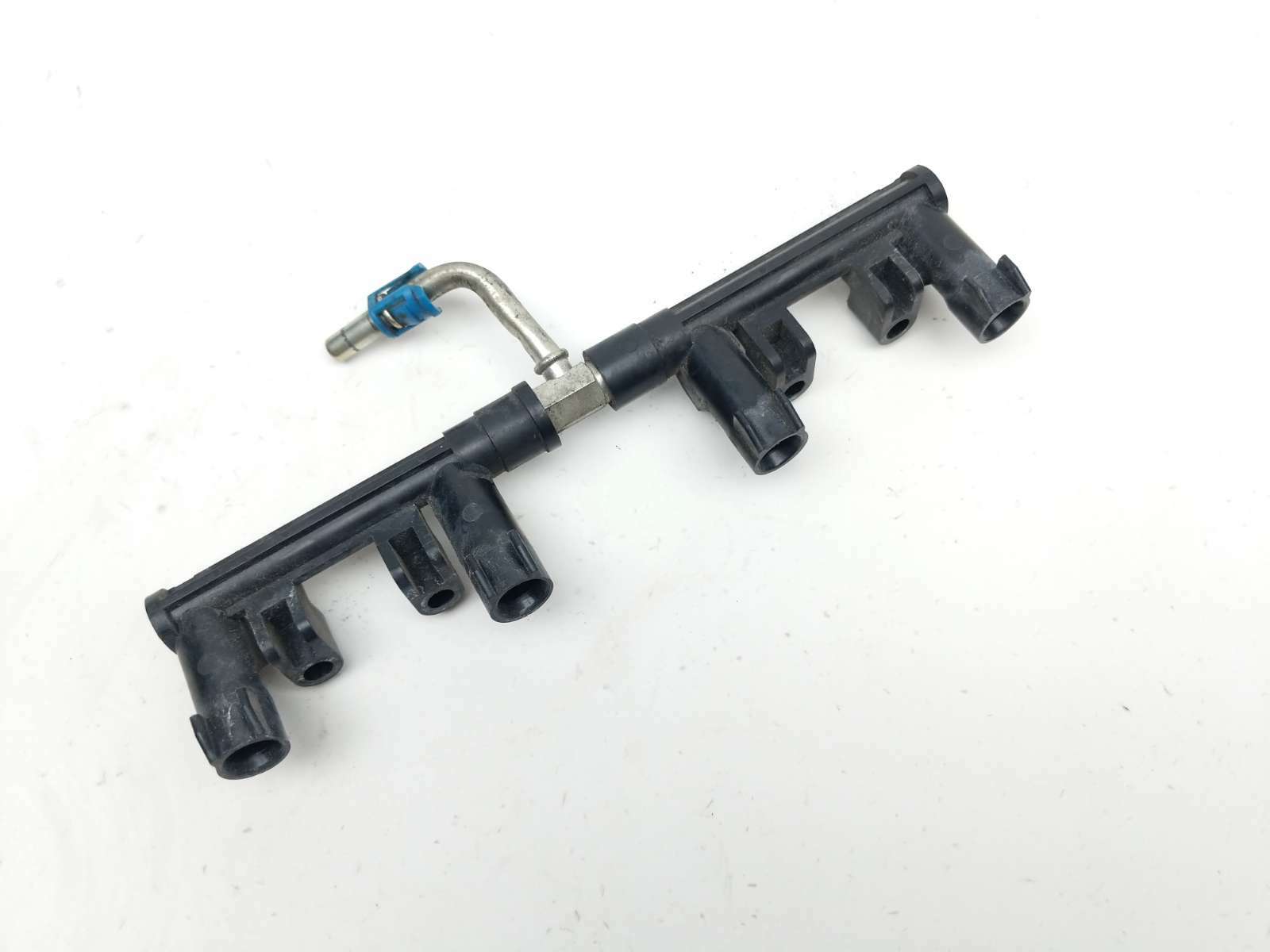 08 09 Suzuki GSXR 600  750 Gas Fuel Injector Rail