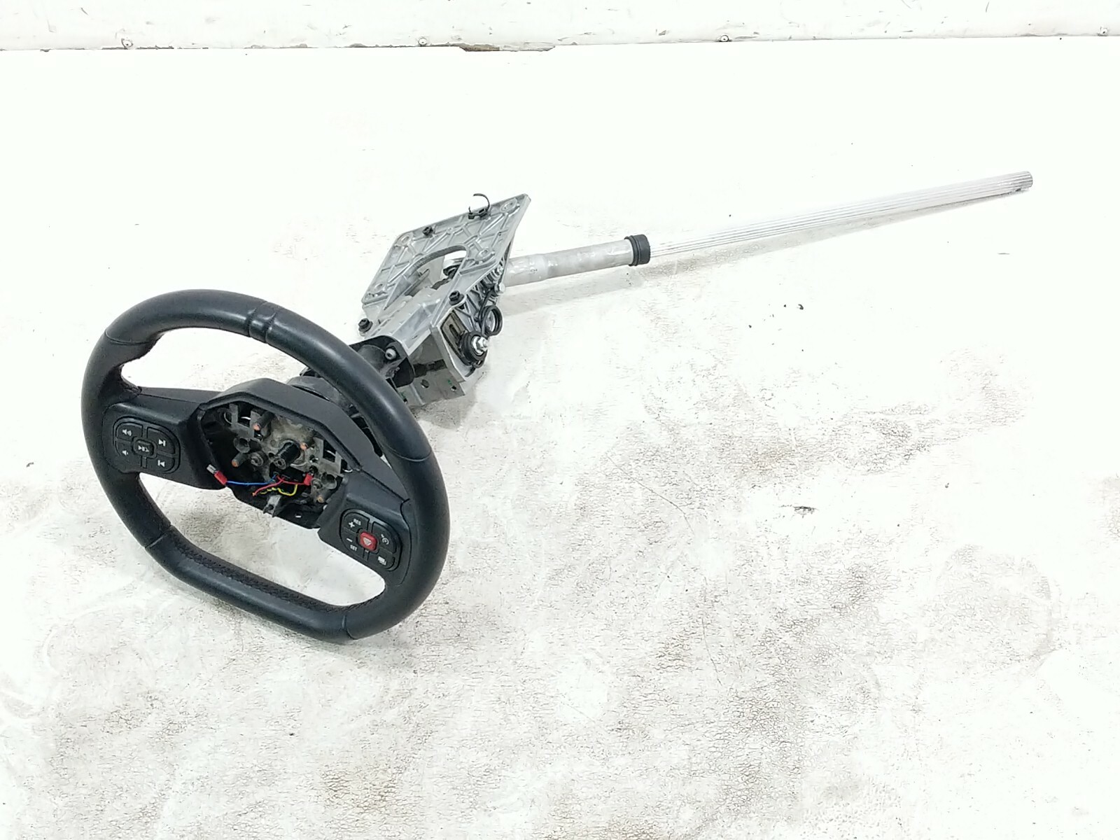 21 Polaris Slingshot SL Steering Column Stem Upper Prop Shaft w/ Steering Wheel