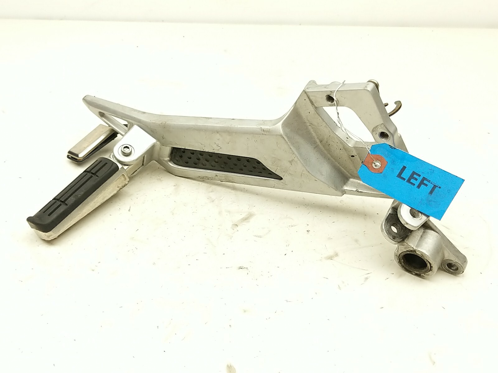 07 Yamaha FJR 1300 Left Rearset Front Driver Peg w/ Linkage 3P6-3