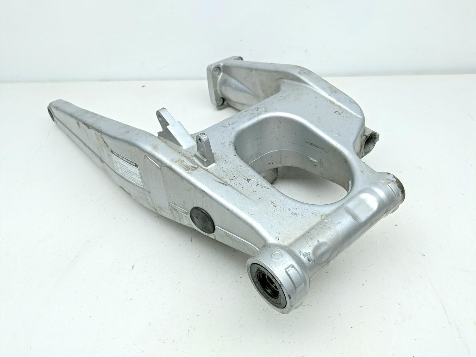 07 Yamaha FJR 1300 Rear Wheel Swing Arm Frame