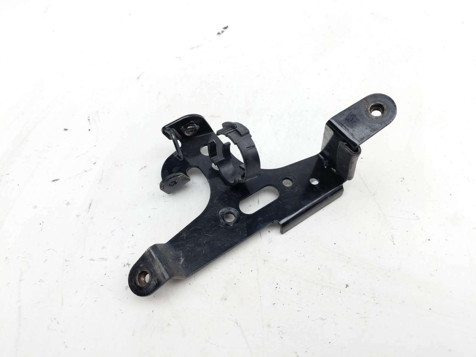 09 Yamaha Royal Star Venture XVZ1300 Mount Bracket (A)