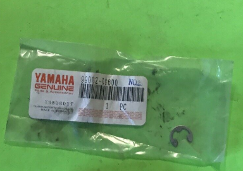 GENUINE Yamaha 99002-08600 CIRCLIP - SS by 99001-08600 QTY 2