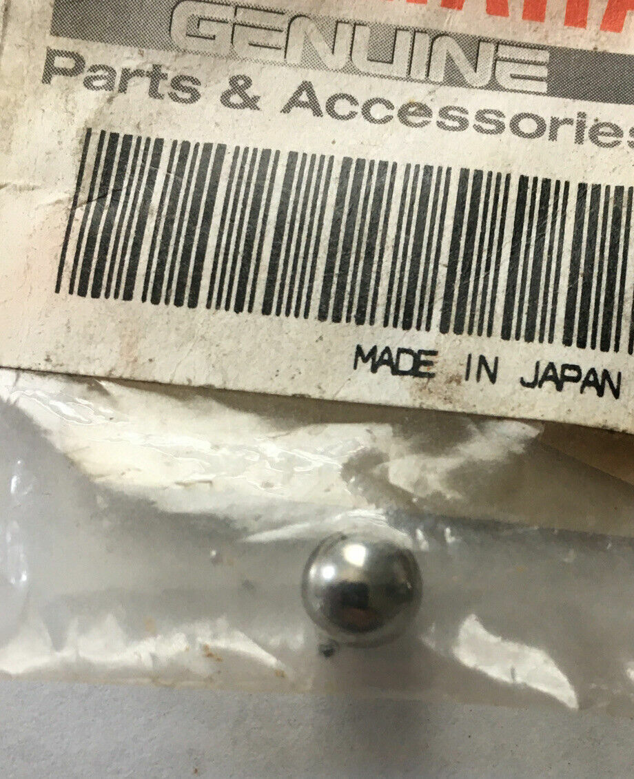 Genuine OEM Z87 Yamaha PN 93501-04011 Ball QTY 5