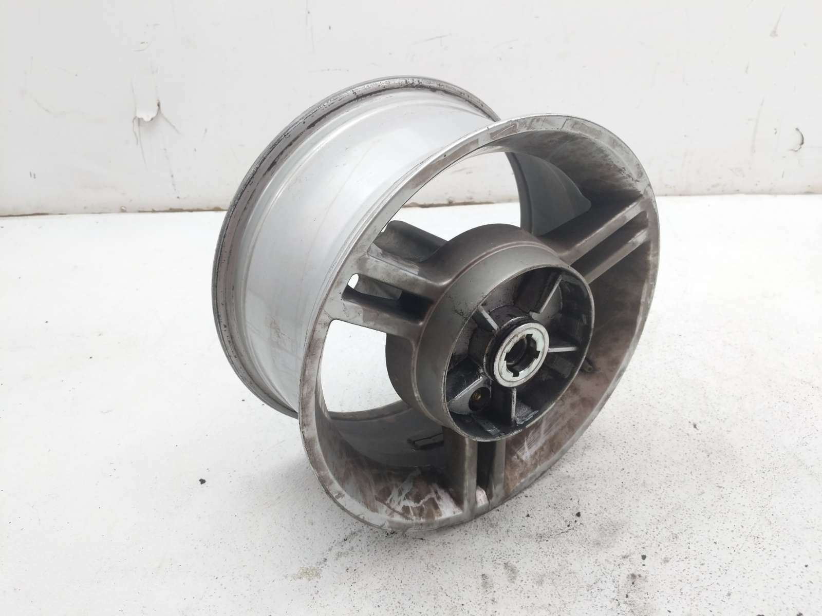 12 Can Am Spyder RT-S SE5 Rear Wheel Rim STRAIGHT 105501118